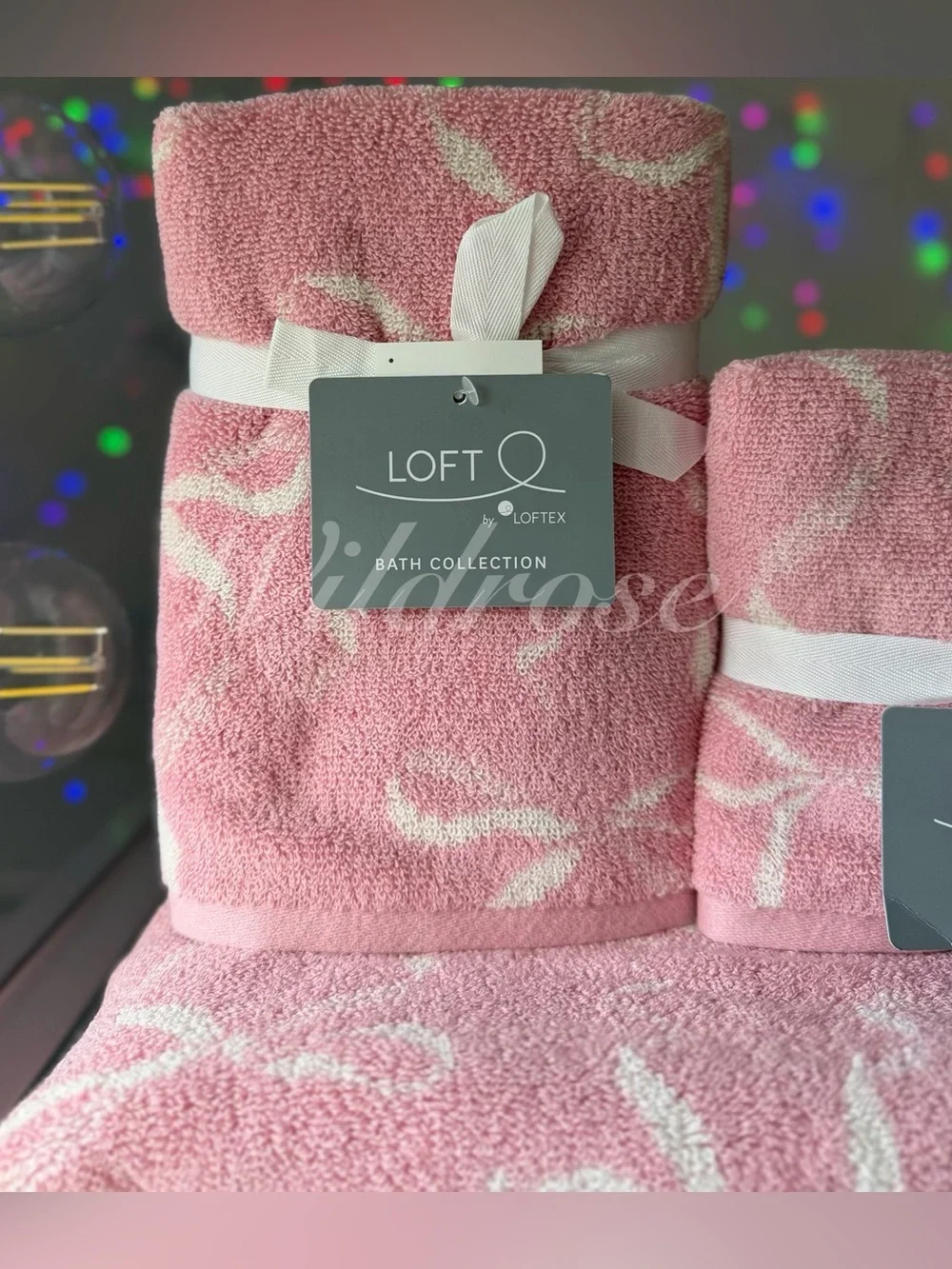 Elegant pink bow luxe Romantic Coquette Style loft q bath hand washcloth towels